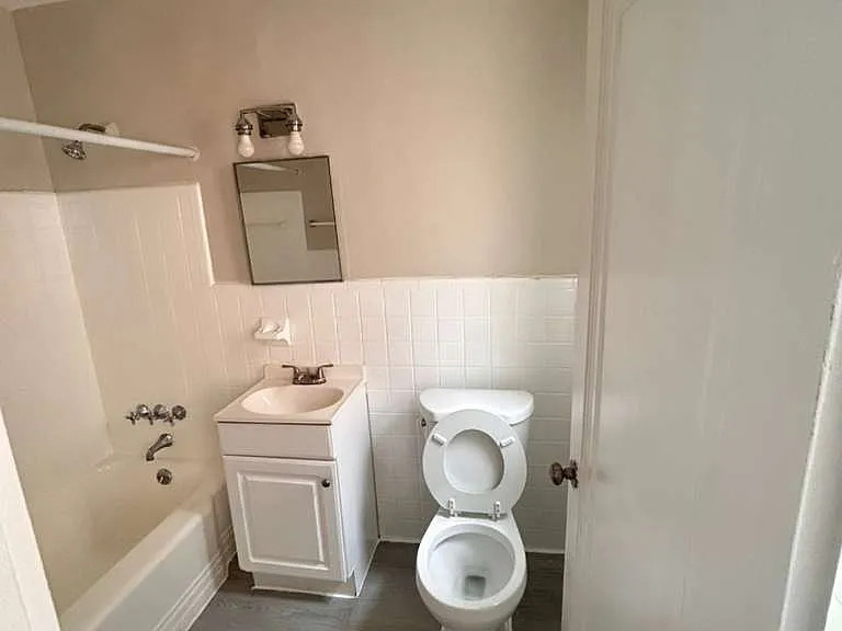 2334 Kemper Ln #7 — Photo 7