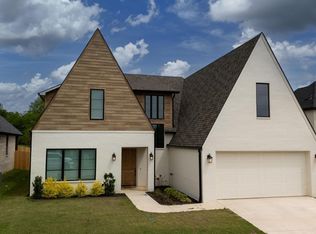 3143 Club Dr, Tyler, TX 75703