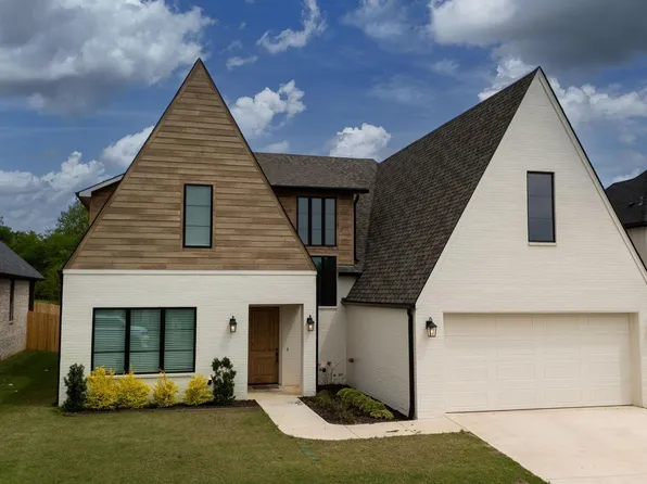 3143 Club Dr, Tyler, TX 75703