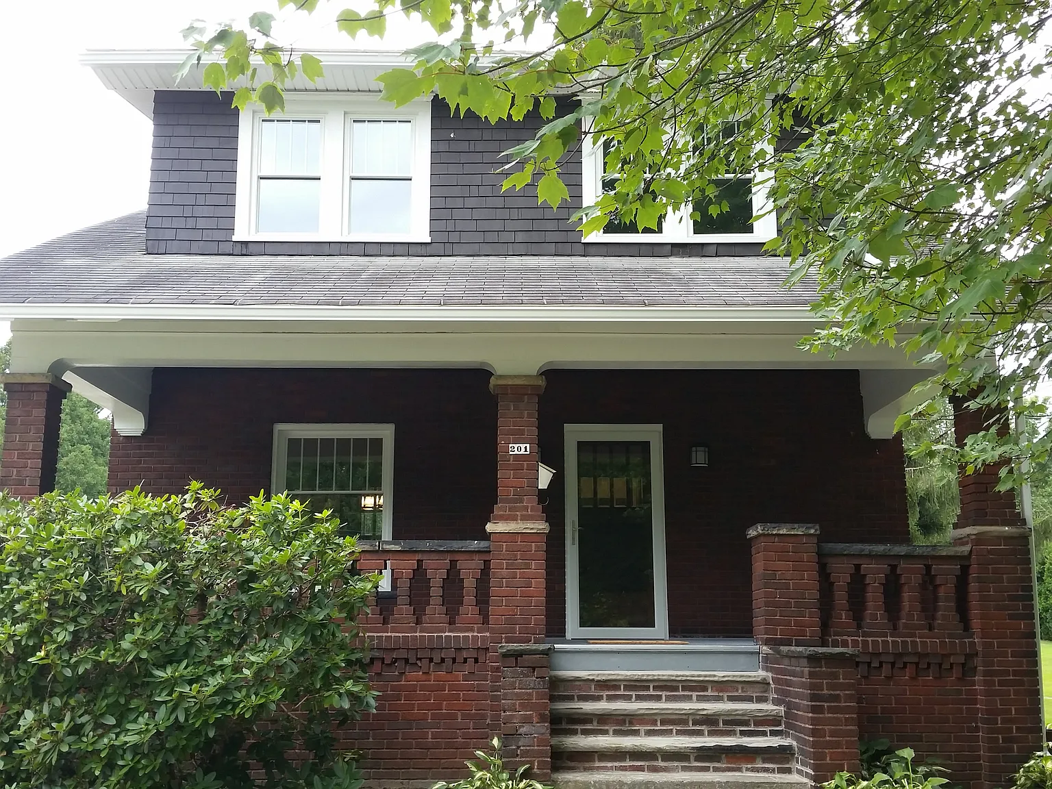 201 S Mercer St photo 1