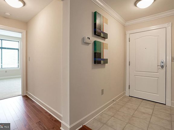 2nd image of 502 Broad #401