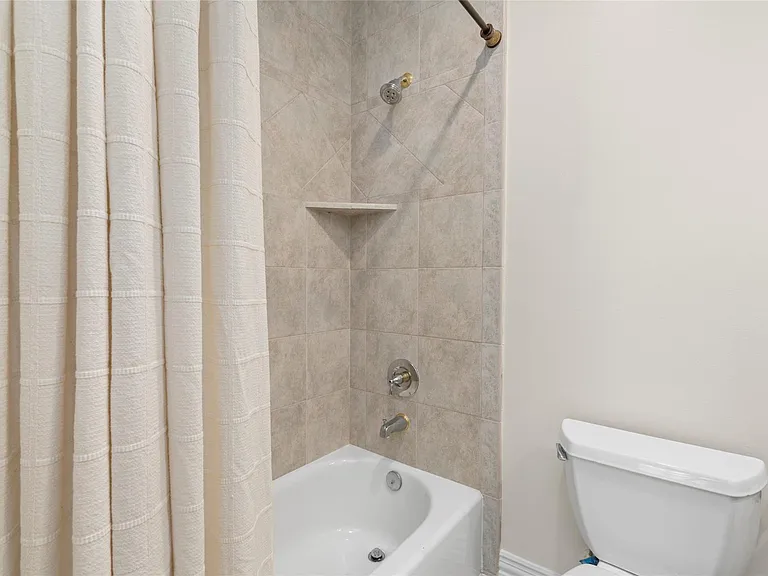 1505 Potomac Dr — Photo 28