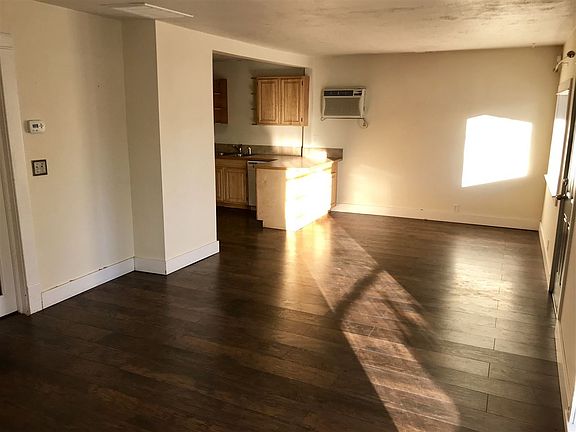 5th image of 1814 W Montgomery Ave