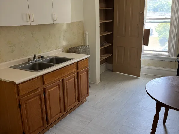 524 Broad St, Johnstown, PA 15906