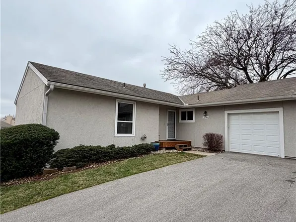 12746 W 108th Pl, Overland Park, KS 66210
