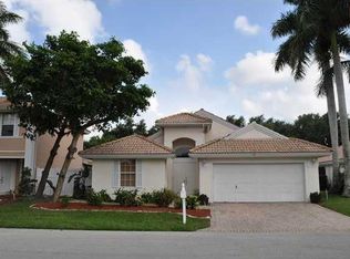 10 Valencia Dr, Boynton Beach, FL 33436