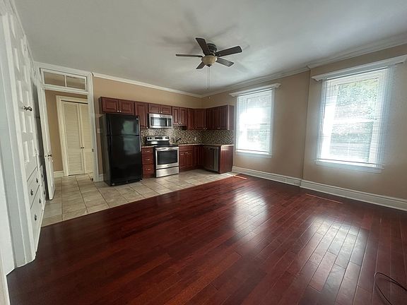 5th image of 1401 N Broom St #B-1