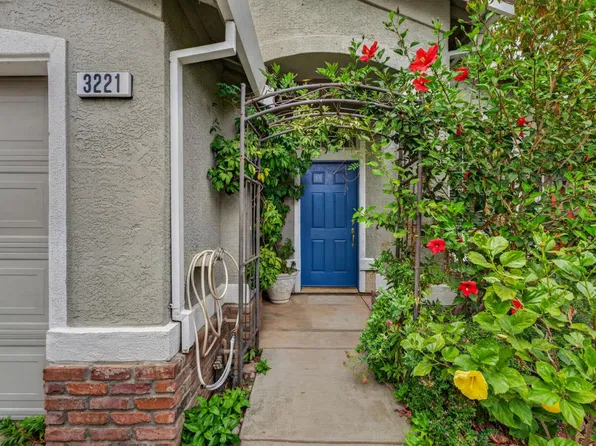 3221 Turnbuckle Cir, Elk Grove, CA 95758