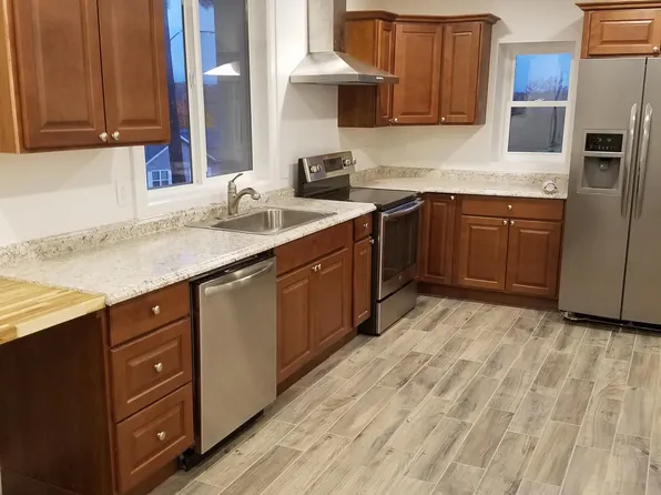 152 Mulberry Ln, Milton, NY 12547