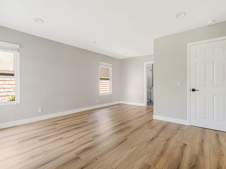 493 Messina Pl — Photo 9