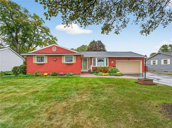 388 Wildwood Dr, Rochester, NY 14616