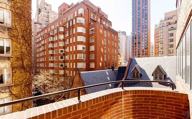 Sold by Halstead Real Estate | media 26