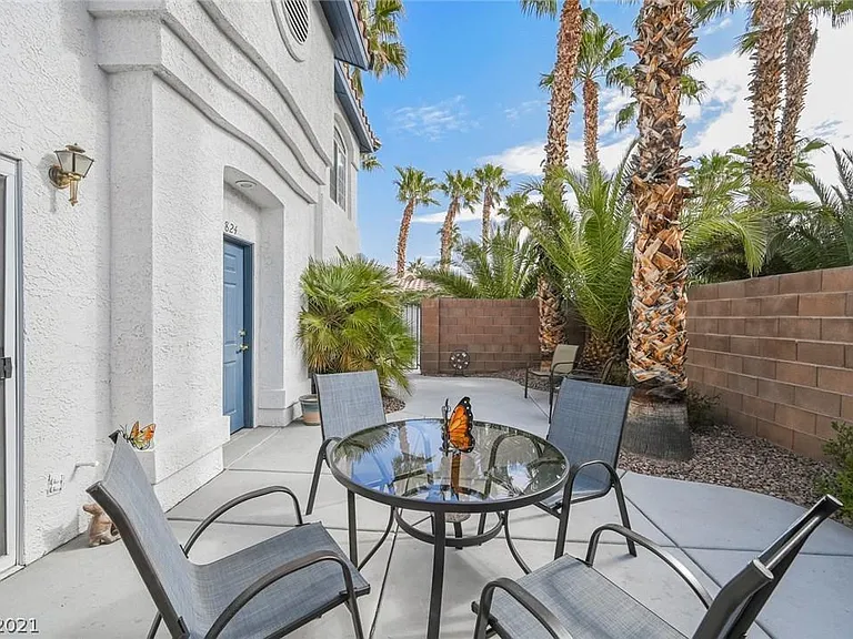 824 Radiant Star St — Photo 25