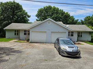 2569 Talking Rocks Rd, Branson West, MO 65737