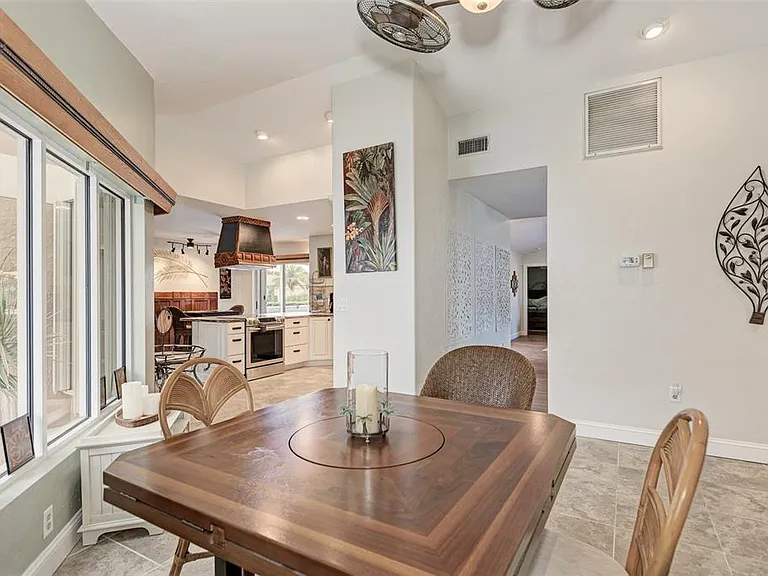 3126 Meadow Run Dr — Photo 15