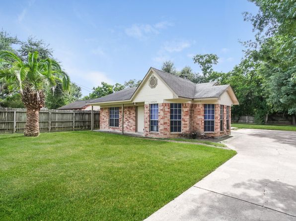 12526 Zavalla St