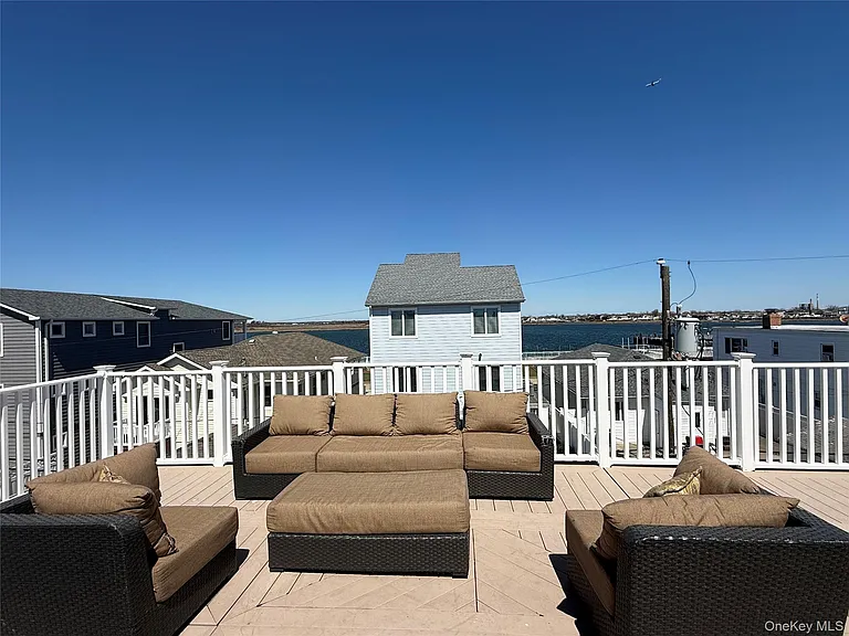 227 W Pine St — Photo 10
