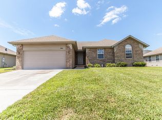 3805 N 29th St, Ozark, MO 65721
