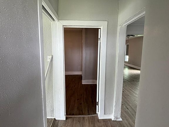 3rd image of 915 NE 1st St