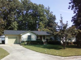 2916 Sussex Dr, Jamestown, NC 27282