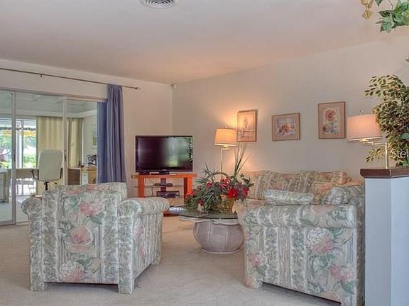 2nd image of 3511 Pine Valley Dr