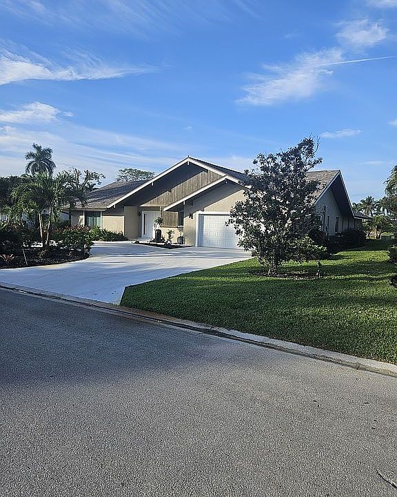 1st image of 142 Torrey Pines Pt