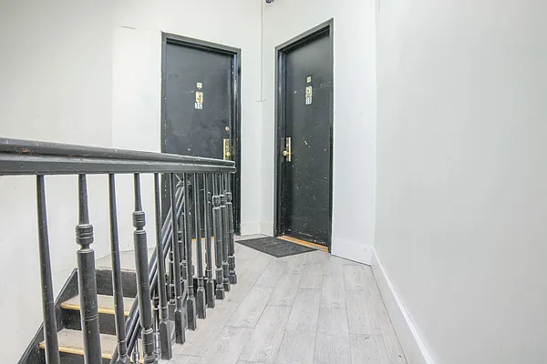 Rented by Compass | media 31