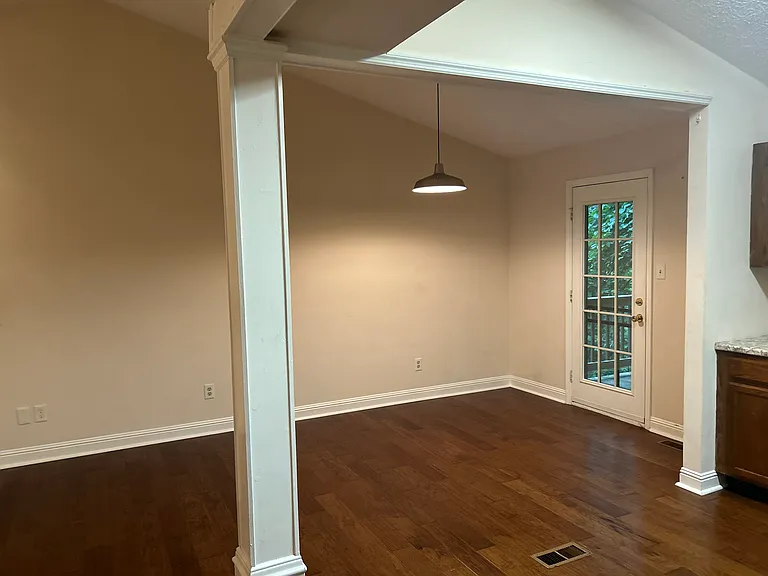 945 Wildwood Garden Dr — Photo 5