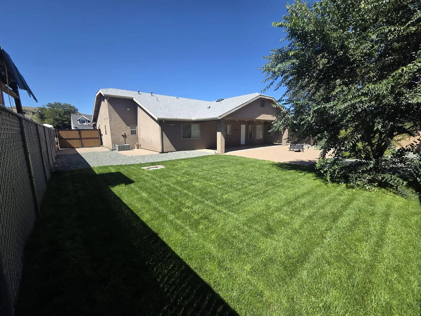 3129 N Cedar Springs Ln — Photo 2