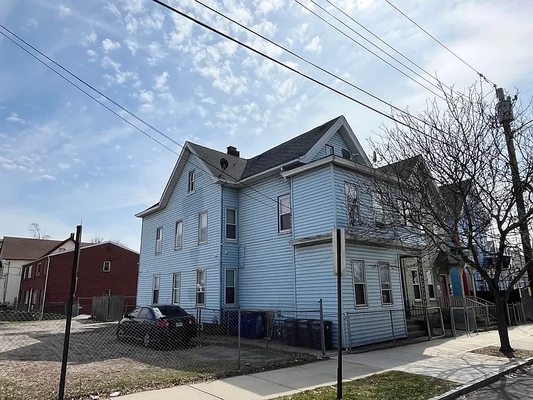 117 Lloyd St #3 — Photo 15