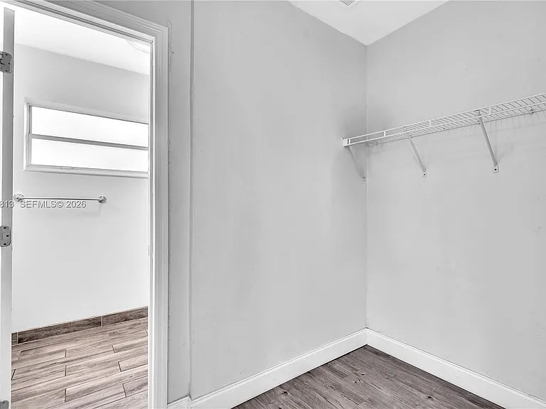 10002 E Bay Harbor Dr #6 — Photo 19