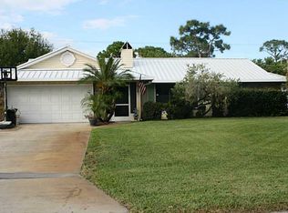 440 10th St SW, Vero Beach, FL 32962