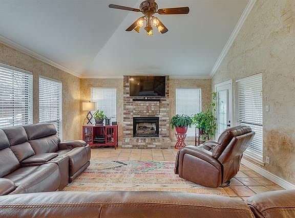 5th image of 7814 Salzburg Dr