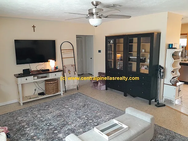2643 Morningside Dr — Photo 6