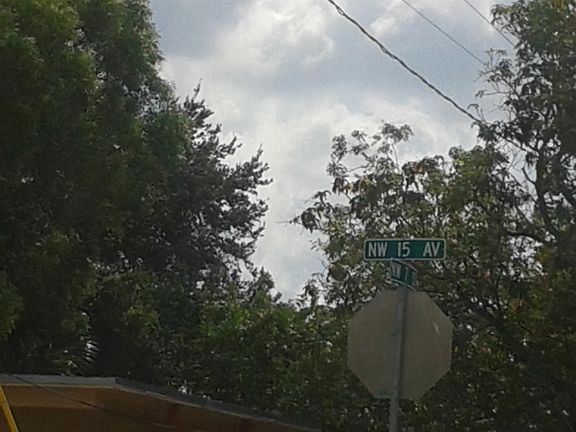 5th image of 639 NW 15th Ave