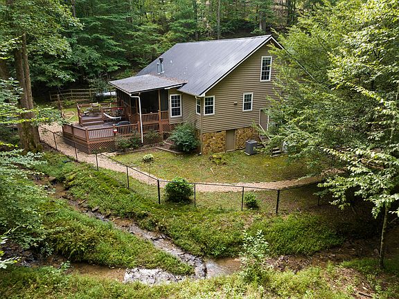 5th image of 434 Lemmon Dr