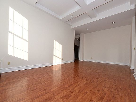 3rd image of 45-02 Ditmars Blvd #509