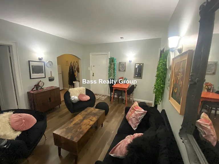 1724 W Estes Ave #209 — Photo 7