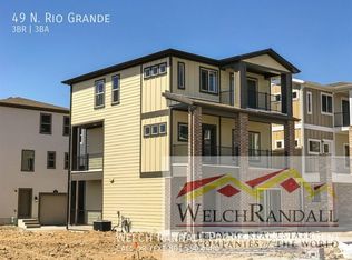 49 N Rio Grand Ave, Farmington, UT 84025