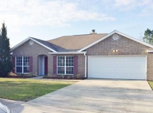 2803 Tara Ln, Ocean Springs, MS 39564