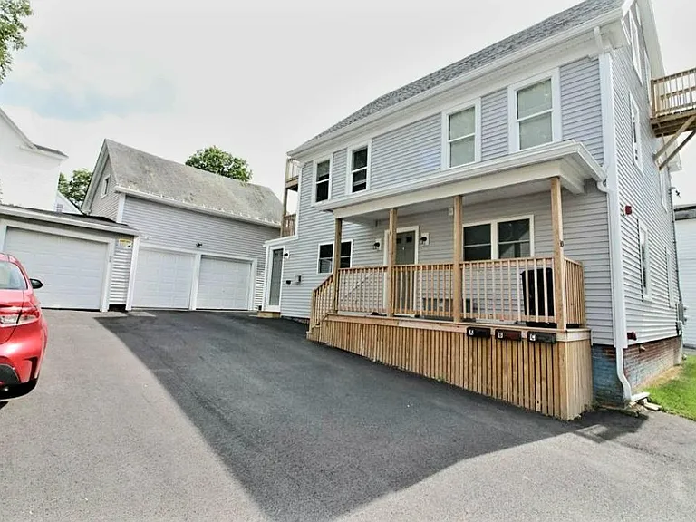 10 Depot St #C — Photo 1