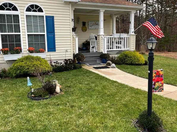 1 Pinetree Ct, Mays Landing, NJ 08330
