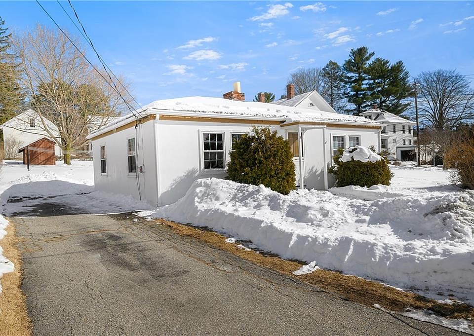 1st image of 11 Stewart Ct