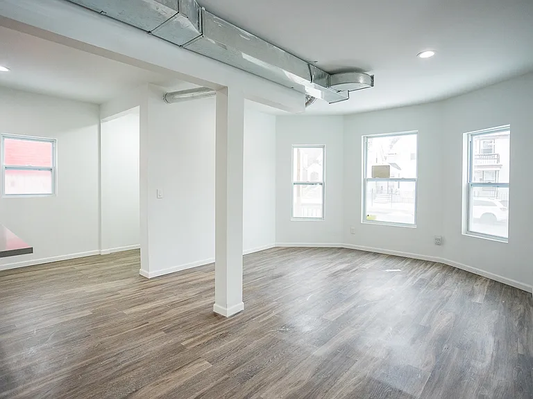 1426 Junction St #1 — Photo 4