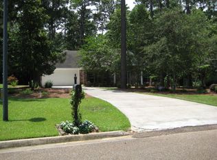 7 Troon Cir, Hattiesburg, MS 39401