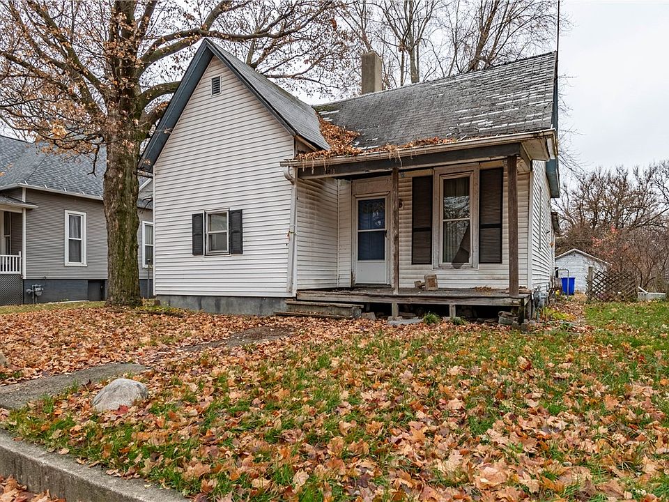 2nd image of 1618 E Main St