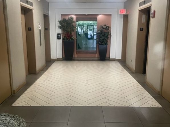 747 Amana St #1-610-1