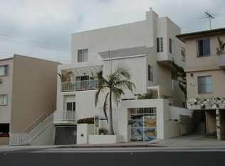 909 N San Vicente Blvd APT 202, West Hollywood, CA 90069