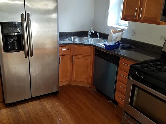 3rd image of 7150 S Yates Blvd #2