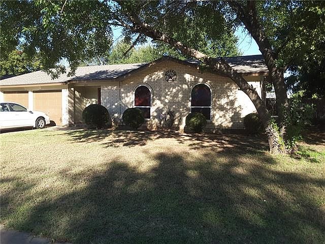2nd image of 2613 S Fielder Rd